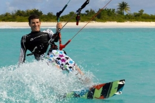  Su instructor y capitán